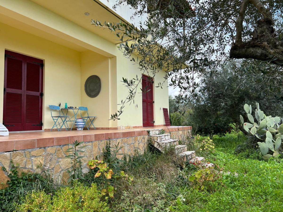 Peaceful Home Amongst Olive Groves By The Sea Koroni  Exterior photo